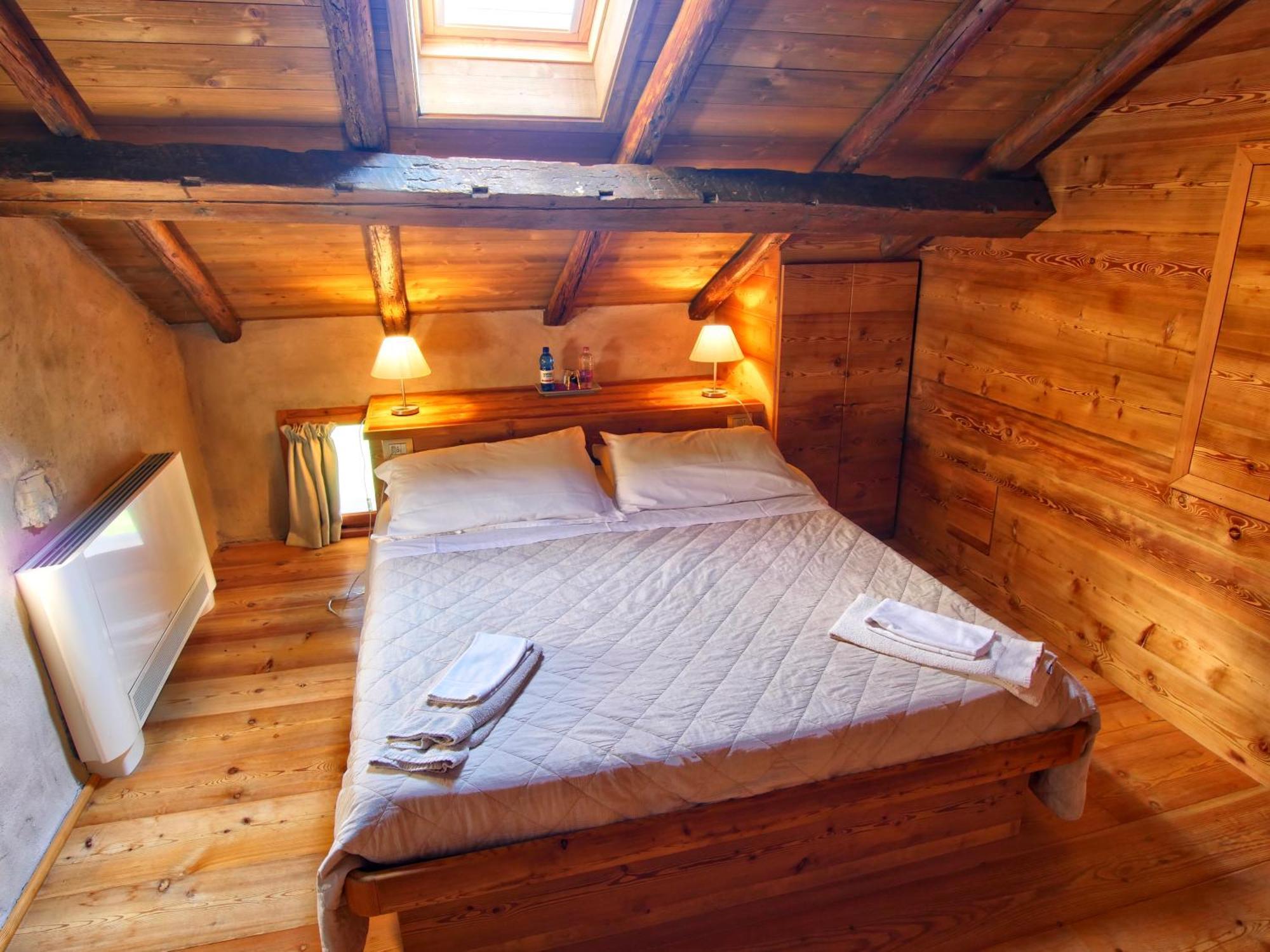 Double Room,1583669737:JPEG